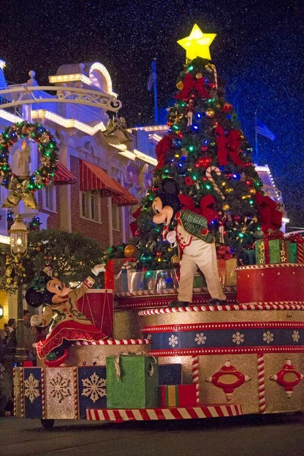 This contains: Guide to Disney Very Merriest After Hours at Magic Kingdom