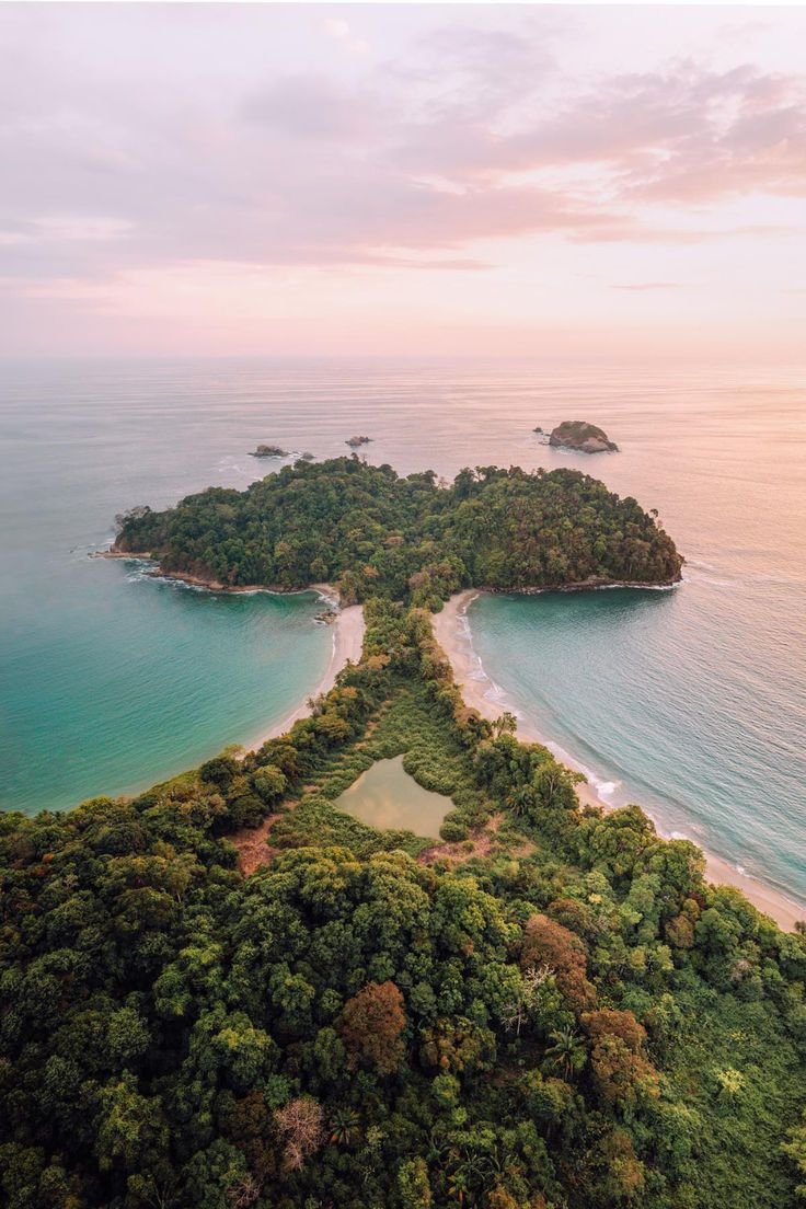 This contains: Manuel Antonio, Costa Rica