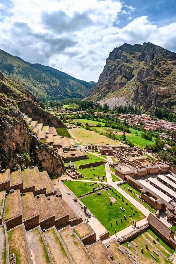 This may contain: an aerial view of the ancient city of tempish
