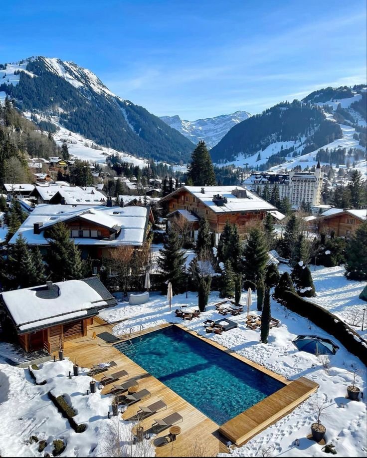 This contains: Svizzera Swizzerland Luxury Luxurious hotel